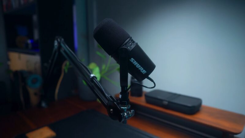 Shure MV7 for Podcast - My First Option for Podcast