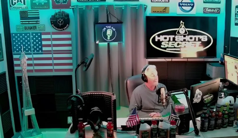 Steve Sommers hosting his Overnight Drive show in a studio