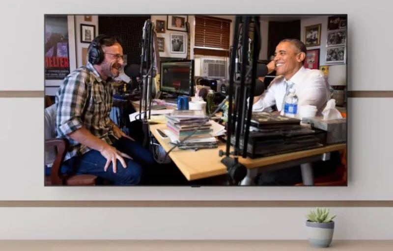 Marc Maron hosts a podcast with Barack Obama as guest
